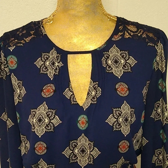 EXPRESS BOHO MOROCCAN PRINT,LACE SHOULDERS, FULL, LONG SLEEVES, DRE… - Picture 2 of 9